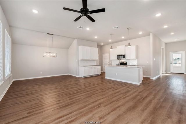 3185 Normandy, Bryan, TX 77808