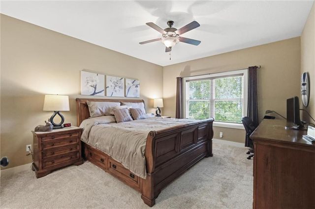 7817 W 158th Place, Overland Park, KS 66223