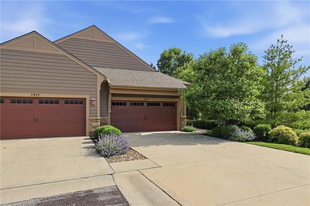 7817 W 158th Place, Overland Park, KS 66223