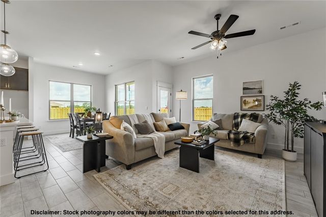 8800 Sunspire Lane, Centerton, AR 72719