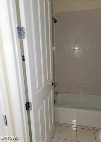 7711 Windy Meadow Avenue, Las Vegas, NV 89178