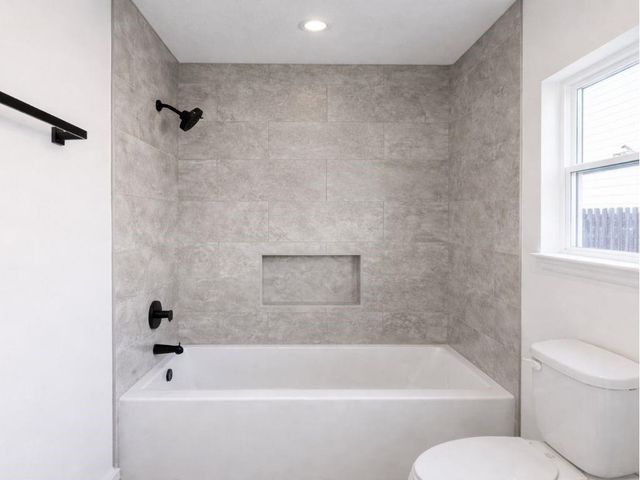 821 Palmdate, Montgomery, TX 77316