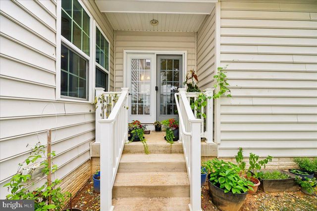 11805 GREY SQUIRREL ST, Clarksburg, MD 20871