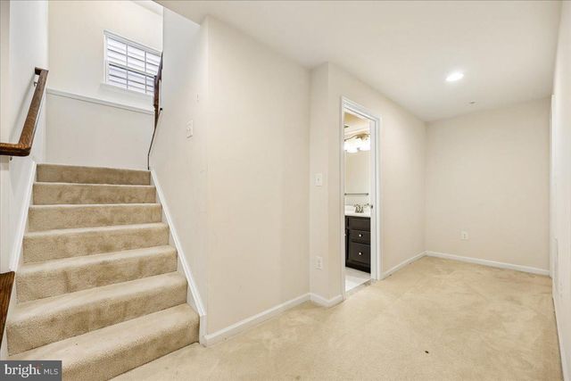 11805 GREY SQUIRREL ST, Clarksburg, MD 20871