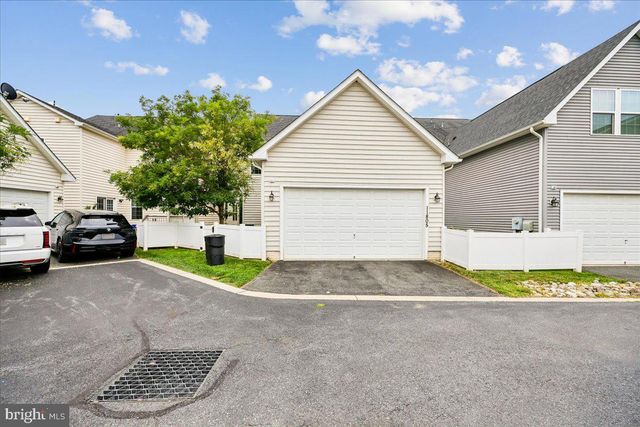 11805 GREY SQUIRREL ST, Clarksburg, MD 20871