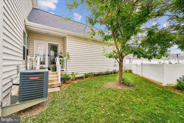 11805 GREY SQUIRREL ST, Clarksburg, MD 20871