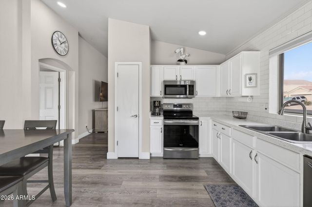 993 S 239TH Drive, Buckeye, AZ 85326