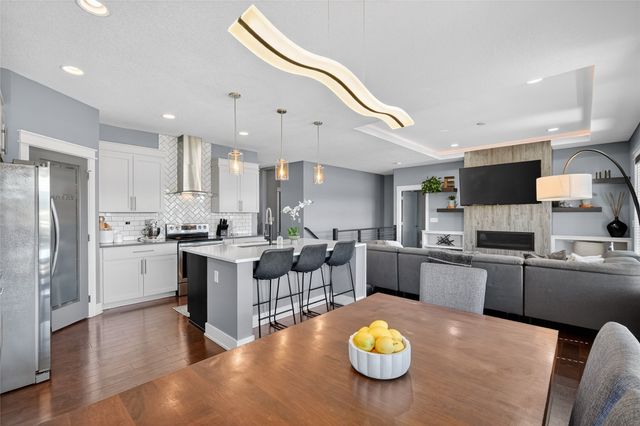 340 NE Hawk Circle, Waukee, IA 50263