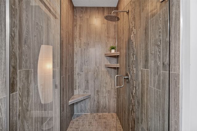 340 NE Hawk Circle, Waukee, IA 50263