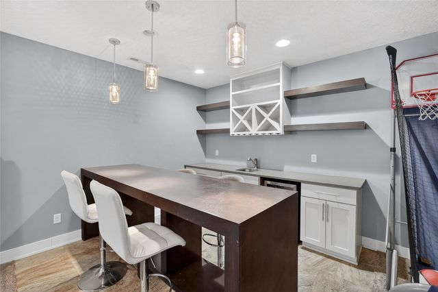 340 NE Hawk Circle, Waukee, IA 50263