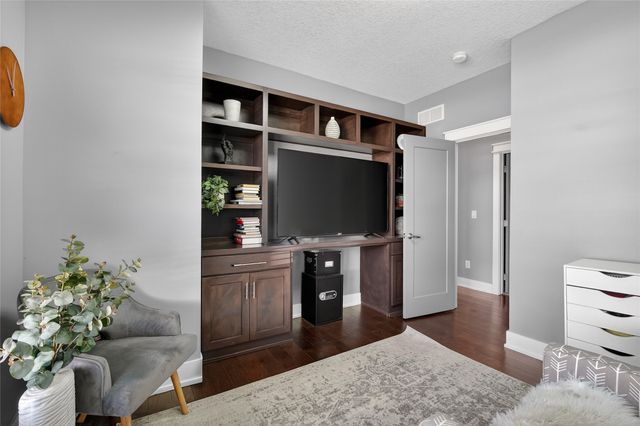 340 NE Hawk Circle, Waukee, IA 50263