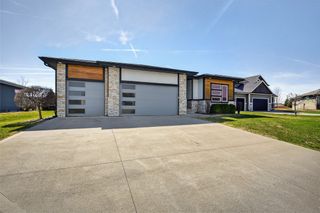 340 NE Hawk Circle, Waukee, IA 50263