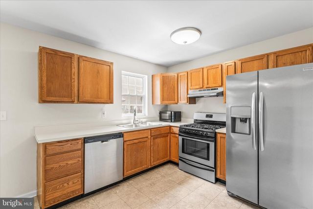 5 OXWOOD CIR, New Oxford, PA 17350