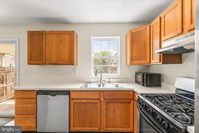 5 OXWOOD CIR, New Oxford, PA 17350