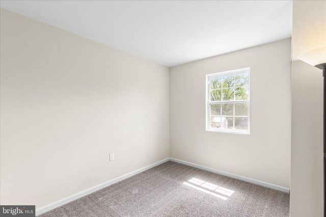 5 OXWOOD CIR, New Oxford, PA 17350