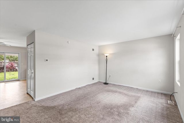 5 OXWOOD CIR, New Oxford, PA 17350