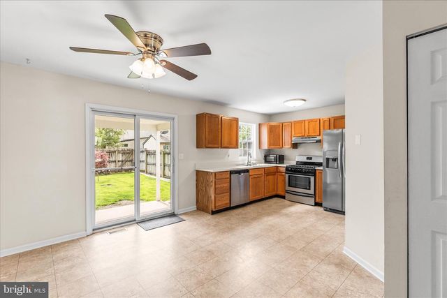 5 OXWOOD CIR, New Oxford, PA 17350