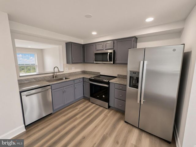 395 VALIANT CIR, Glen Burnie, MD 21061