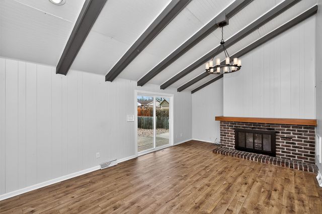 2000 47th Street, Des Moines, IA 50310