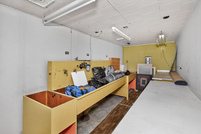 2000 47th Street, Des Moines, IA 50310