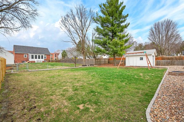 2000 47th Street, Des Moines, IA 50310