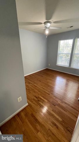 23065 POTOMAC HILL SQ, Sterling, VA 20166