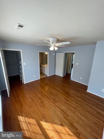 23065 POTOMAC HILL SQ, Sterling, VA 20166