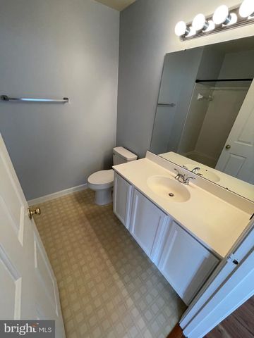 23065 POTOMAC HILL SQ, Sterling, VA 20166