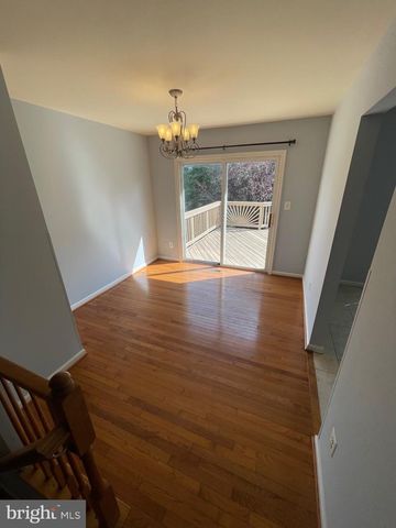 23065 POTOMAC HILL SQ, Sterling, VA 20166