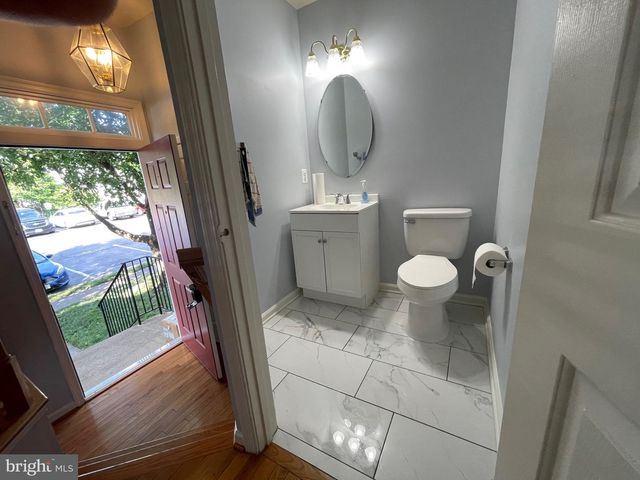 23065 POTOMAC HILL SQ, Sterling, VA 20166