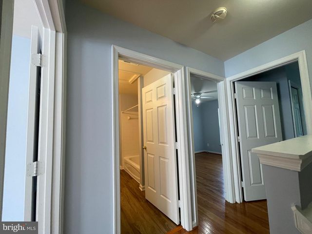 23065 POTOMAC HILL SQ, Sterling, VA 20166