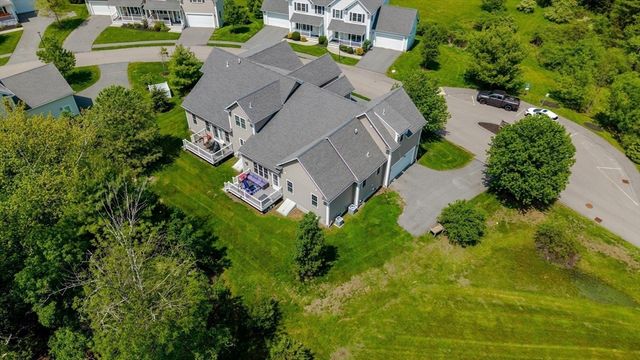 2 Williamsburg Way 2, Medway, MA 02053