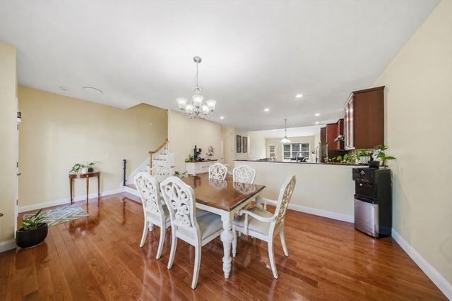 2 Williamsburg Way 2, Medway, MA 02053