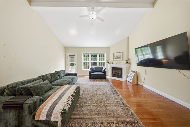 2 Williamsburg Way 2, Medway, MA 02053