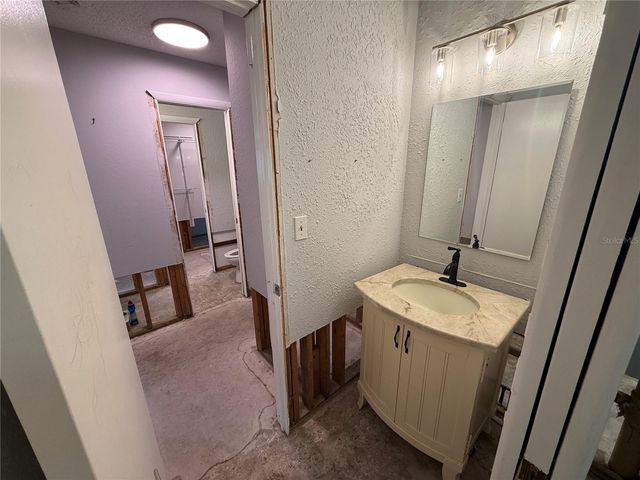 8649 LAKE ISLE DRIVE 182, Temple Terrace, FL 33637