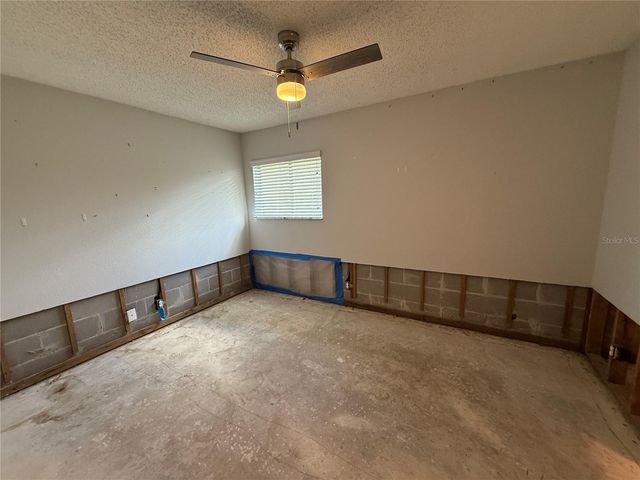 8649 LAKE ISLE DRIVE 182, Temple Terrace, FL 33637
