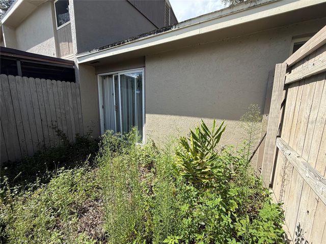 8649 LAKE ISLE DRIVE 182, Temple Terrace, FL 33637