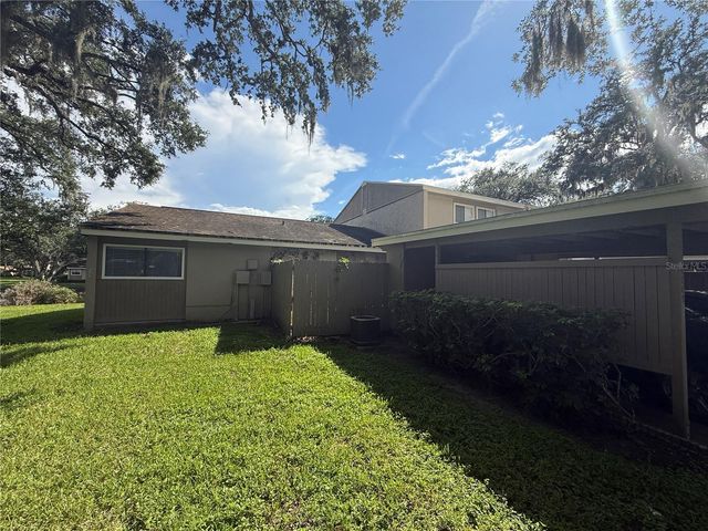 8649 LAKE ISLE DRIVE 182, Temple Terrace, FL 33637