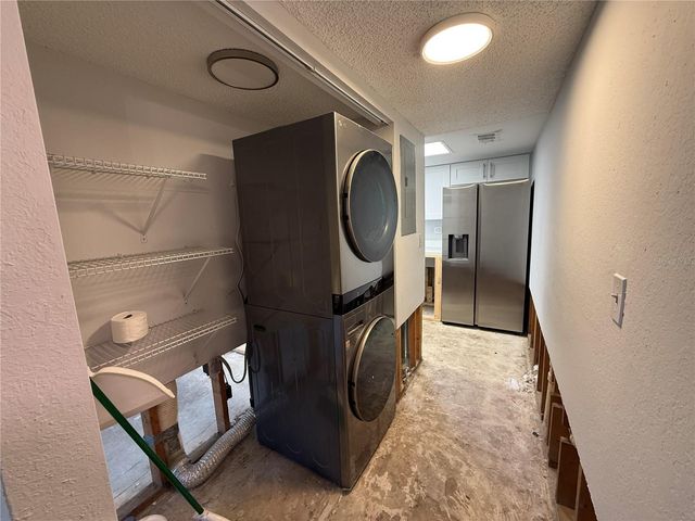 8649 LAKE ISLE DRIVE 182, Temple Terrace, FL 33637