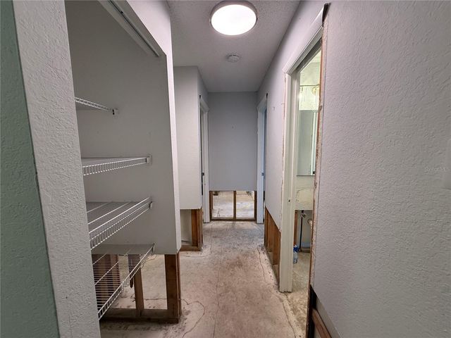 8649 LAKE ISLE DRIVE 182, Temple Terrace, FL 33637