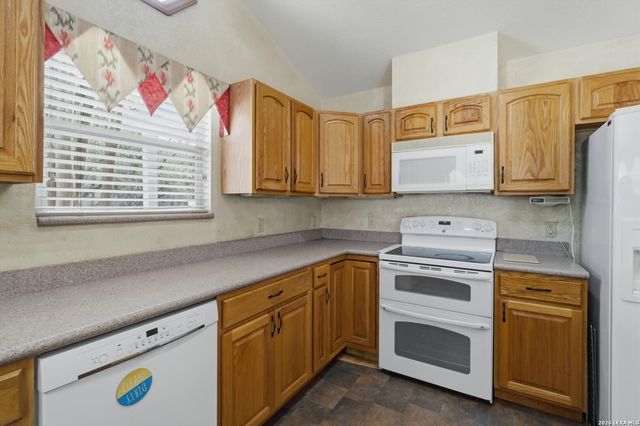 845 Gallagher, Canyon Lake, TX 78133