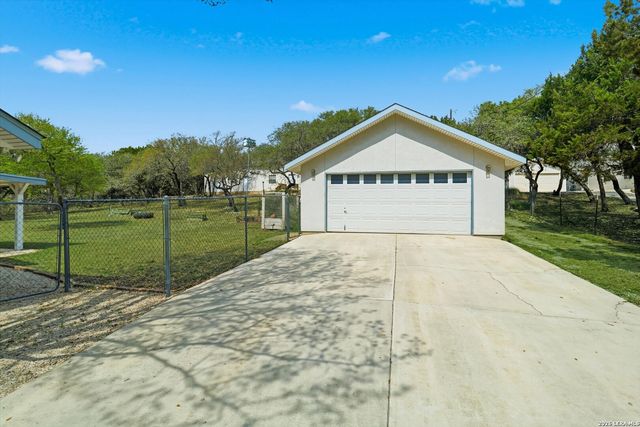 845 Gallagher, Canyon Lake, TX 78133