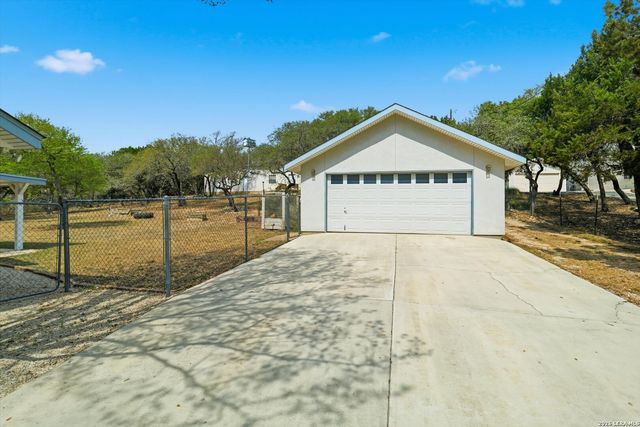 845 Gallagher, Canyon Lake, TX 78133