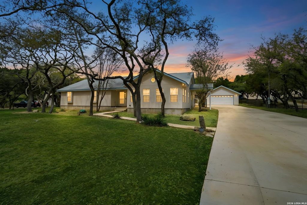 845 Gallagher, Canyon Lake, TX 78133