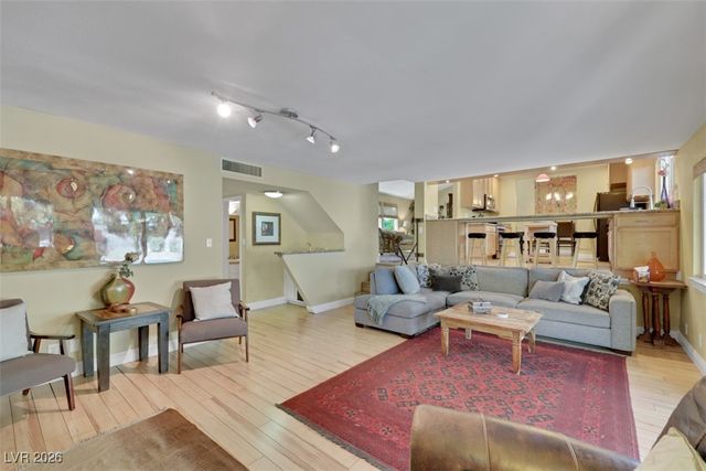 5844 Buhl Court, Las Vegas, NV 89103