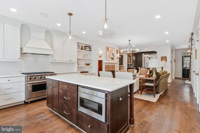 2916 18TH ST NW, Washington, DC 20009