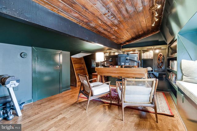 2916 18TH ST NW, Washington, DC 20009