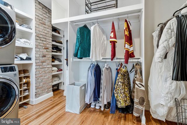 2916 18TH ST NW, Washington, DC 20009