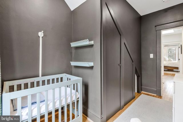 2916 18TH ST NW, Washington, DC 20009