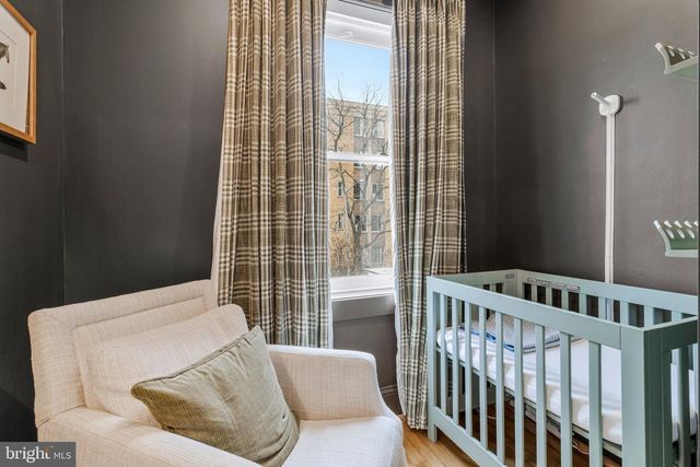 2916 18TH ST NW, Washington, DC 20009